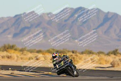 media/Jan-11-2025-CVMA (Sat) [[ddeb3f563a]]/Race 13-Amateur Supersport Open/